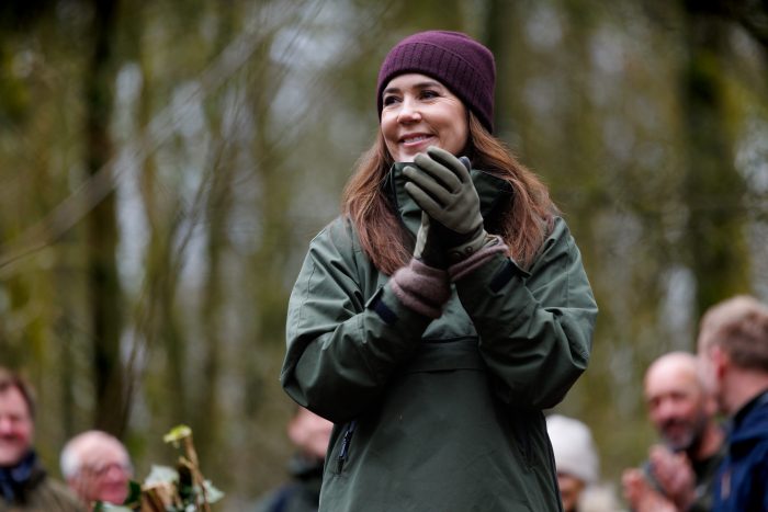 Naturgenopretning og naturoplevelser var i fokus, da Dronningen tog på vandretur i Lerbjerg Skov som protektor for Naturfonden.